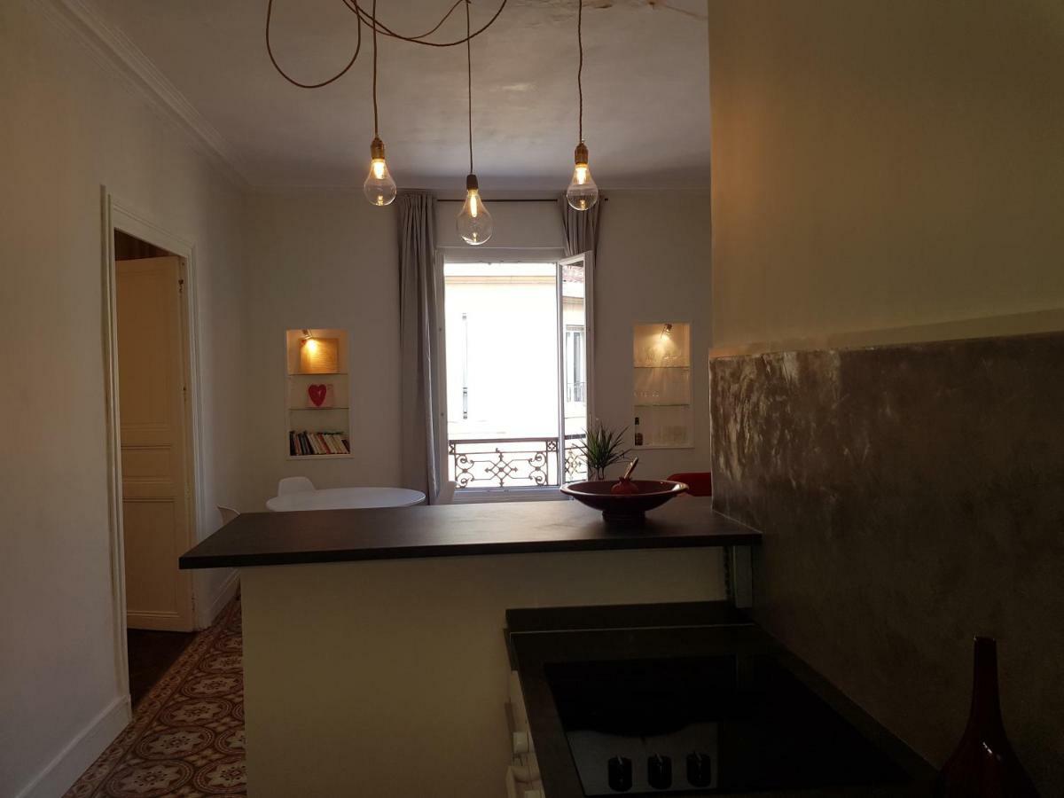 Vintage Vieux-Port Apartment Марсель Екстер'єр фото